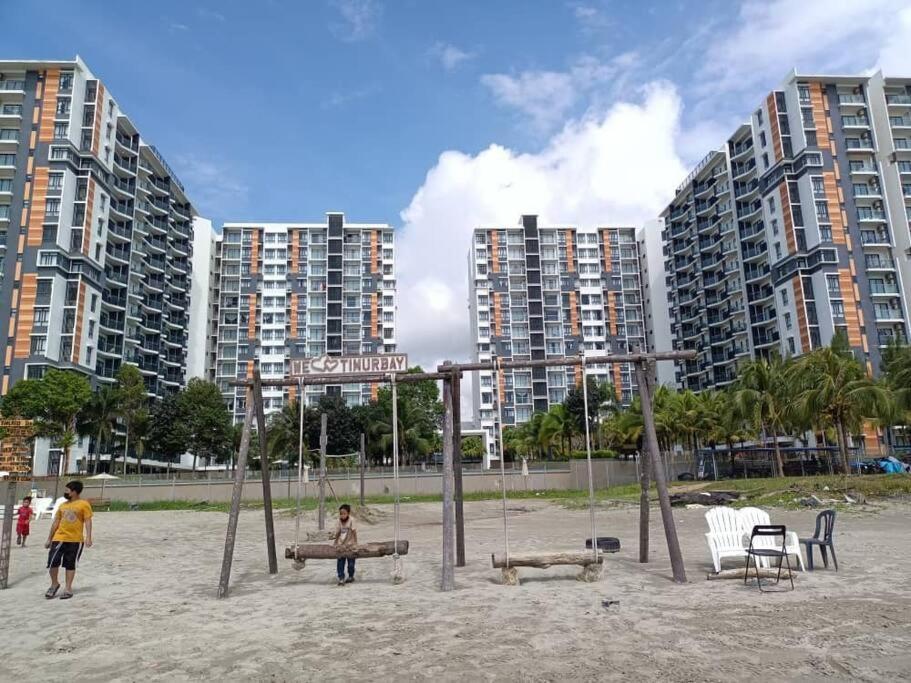 Timurbay Seafront Residence By Ozzy Azizi Kuantan Exterior photo
